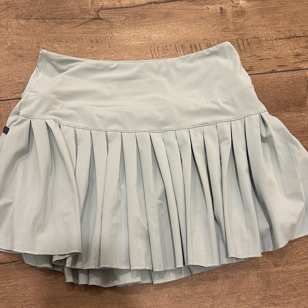 LA Green Athletic Skirt size small
